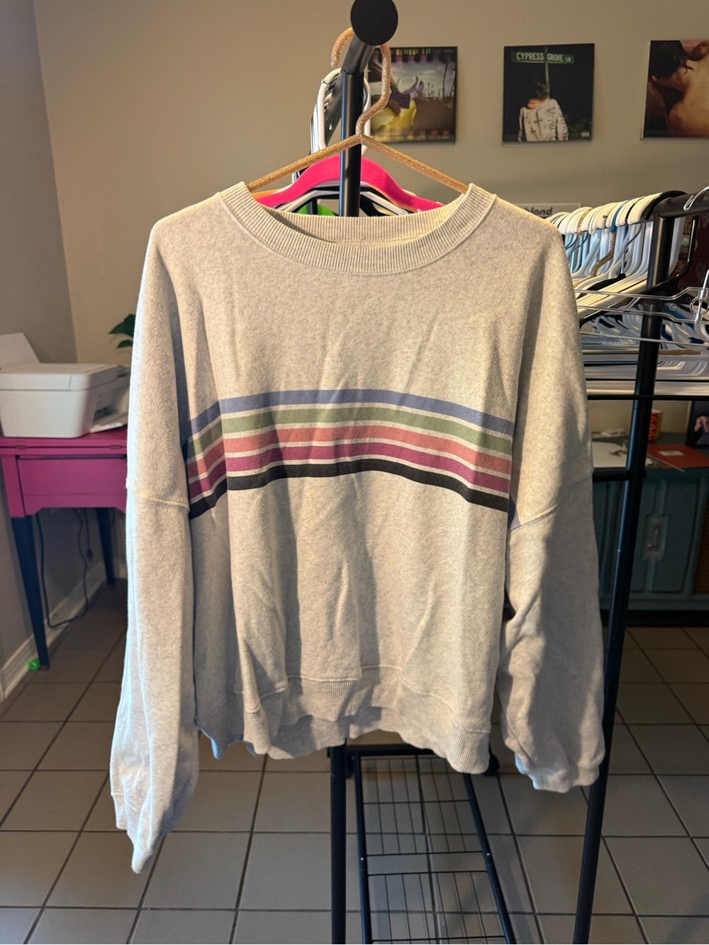American Eagle Outfitters Light Gray Crewneck Sweatshirt with Multicolor Stripes